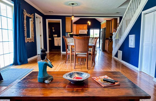 Lexington House | Horse Heaven! Pet friendly farm stay