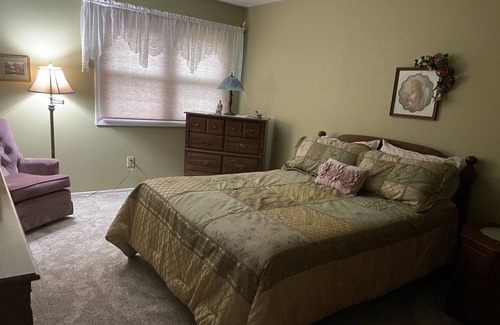 Clifton Park House | Horse Inn Around Saratoga: Town Home. 🐾Pet Friendly. Mins to I-87.