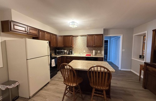 Lake Geneva House | Horse lovers paradise with 2 bedrooms and WiFi, AC in Lake Geneva