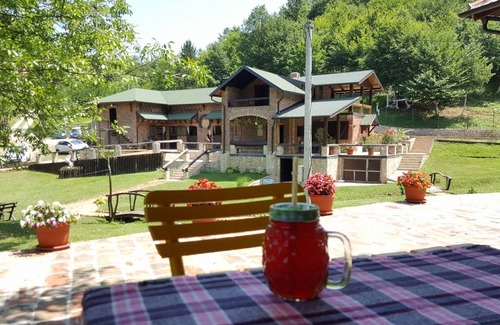 Valjevo House | Horse riding ranch with a hotel and apartment accommodation