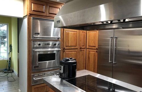 Bryant Bed & Breakfast | Horse stable 10 minutes North of Le Claire, Iowa