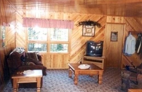 Presque Isle Ski Chalet | Horsehead Lake Retreat (Big Discounts in June Call 414-378-7273)