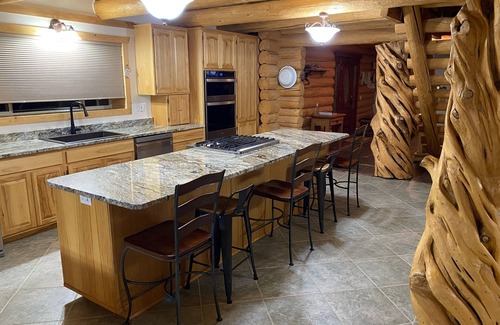 Monticello Cabin | Horsehead Mountain Lodge