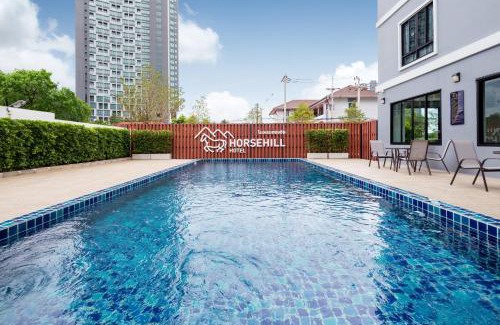 Tha Thaewawong Hotel | Horsehill Hotel Sriracha