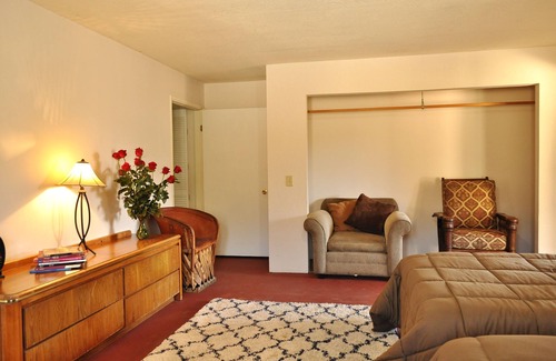 Ensenada Hotel | Horsepower Big House