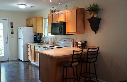 Shelbyville Condo | Horses, Bourbon and More . Shelbyville Condo