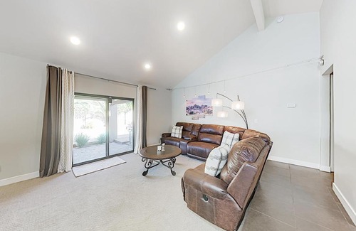 North Mountain House | Horses Trail