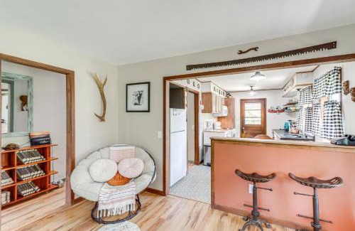 Marble Falls House | Horses Welcome Marble Falls Home with Grill!
