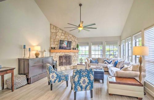Horseshoe Bay House | Horseshoe Bay Townhome with Patio and Outdoor Pool!