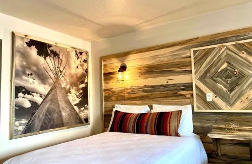 Lovell Hotel | Horseshoe Bend Motel