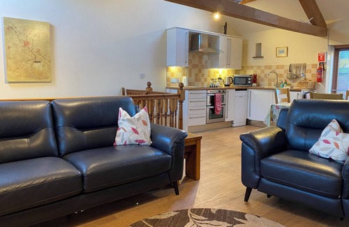 Wigton House | Horseshoe Cottage - Sky television now available