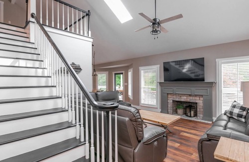Lindseyville House | Horseshoe Holler Retreat KY