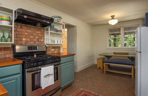 Asheville House | Horseshoe Hollow | 3 Bed, 1.5 Bath