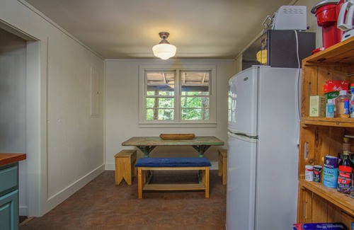 Asheville House | Horseshoe Hollow | 3 Bed, 1.5 Bath