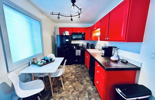 Joseph Condo | Horseshoe Lake 2nd floor 2 bdrm condo
