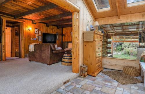 Del Norte House | Horseshoe Mountain Hideaway