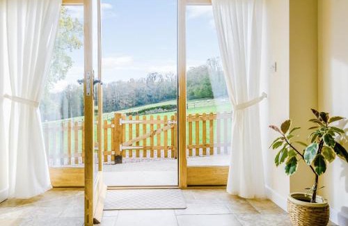 Lydney House | Horseshoe - Uk30759