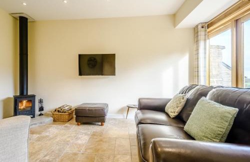 Lydney House | Horseshoe - Uk30759