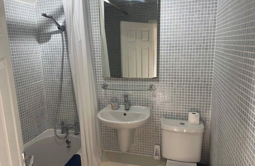 Horsforth Apartment | Horsforth Apartment Leeds Bradford Airport