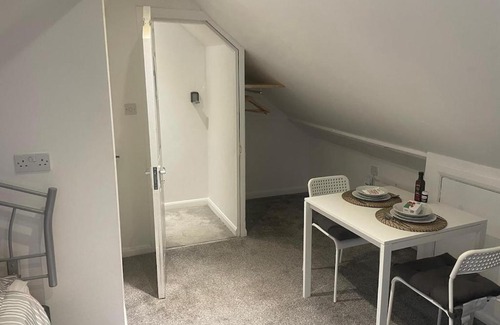 Horsforth Apartment | Horsforth Studios Flat B