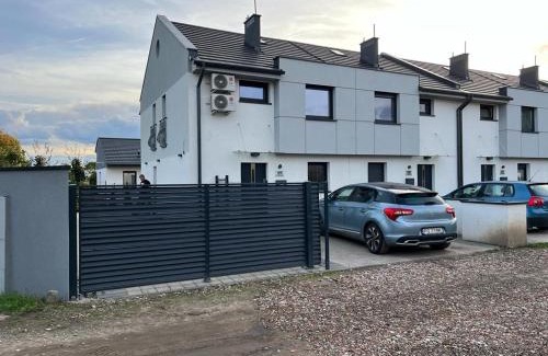 Oborniki Apartment | Hortensja Check-in 24H