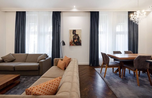 Csarnok negyed Apartment | Horvath mihaly ter3-3bedroom apartment with view