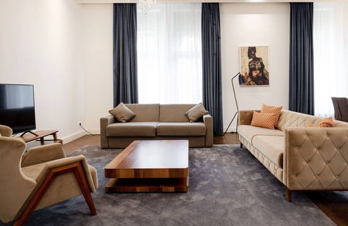 Csarnok negyed Apartment | Horvath mihaly ter3-3bedroom apartment with view