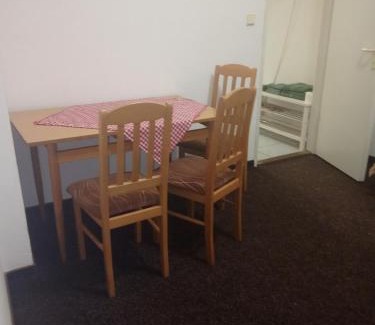 Suchovrsice House | Hospůdka a Penzion u Rážů