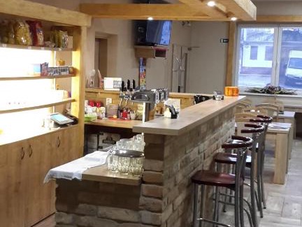 Novy Poddvorov Hotel | Hospůdka U Smrku