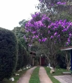 Sao Roque House | Hospedagem Chalé pousada Chácara Cantinho do Mozão