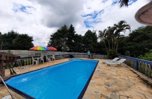 Sao Roque House | Hospedagem Chalé pousada Chácara Cantinho do Mozão