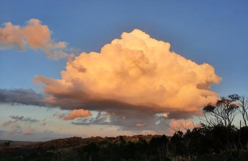 Sao Roque House | Hospedagem Chalé pousada Chácara Cantinho do Mozão