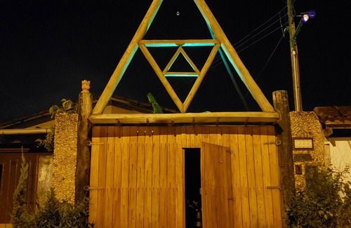 Sumare Apartment | Hospedagem Naturalista Liberal e Massagem Única em Ubatuba na Região Central