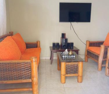 Pedernales House | Hospedaje Fdez Bta En Pedernales