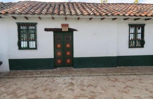 Mongui House | Hospedaje La Lomita