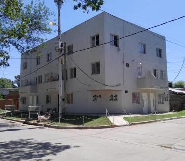 La Union Apartment | hospedaje LH primero E a 15 minutos del aeropuerto ezeiza