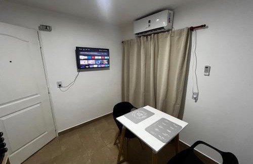 La Union Apartment | hospedaje LH primero E a 15 minutos del aeropuerto ezeiza