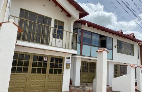 Guatavita House | Hospedaje Rodal