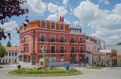 Sabugal e Aldeia de Santo Antonio House | Hospedaria Robalo
