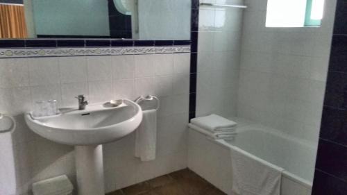 Torre del Compte Hotel | Hospedium Hotel La Parada del Compte