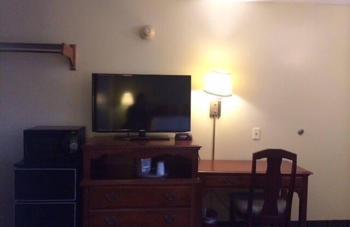 Williamsville Hotel | Hospitality Inn - Buffalo Airport