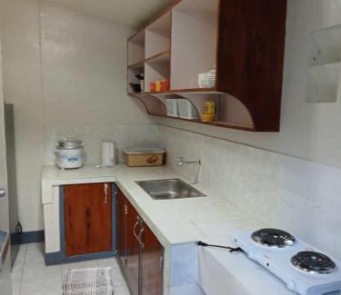 Tacloban Apartment | HOST HOMES VILLA DOLINA Guest House