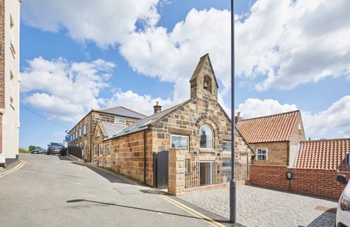 West Cliff House | Host & Stay | 4 The Mount