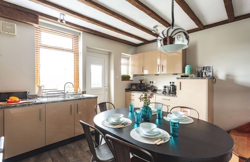 Holestone Moor House | Host & Stay | 44 Wellington Street