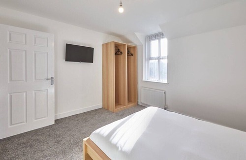 Loftus Apartment | Host & Stay | Apartment 6, Loftus