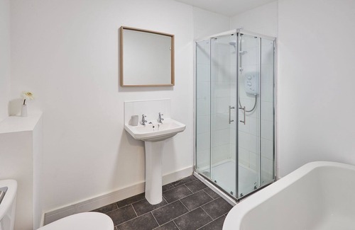 Skinningrove House | Host & Stay | Bay Retreat