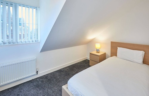 Skinningrove House | Host & Stay | Bay Retreat