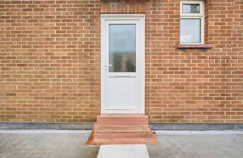 Staple Hill House | Host & Stay | Bristol BS7