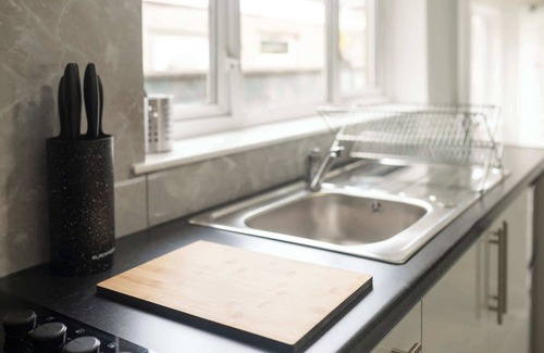 Riverside House | Host & Stay | Craddock Street
