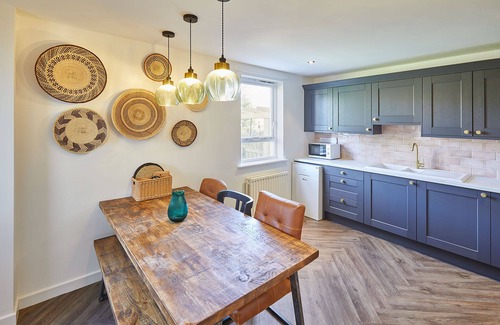 Bellingham Apartment | Host & Stay | Fox Cottage
